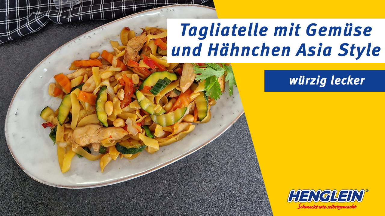 Tagliatelle mit Gemüse und Hähnchen Asia Style